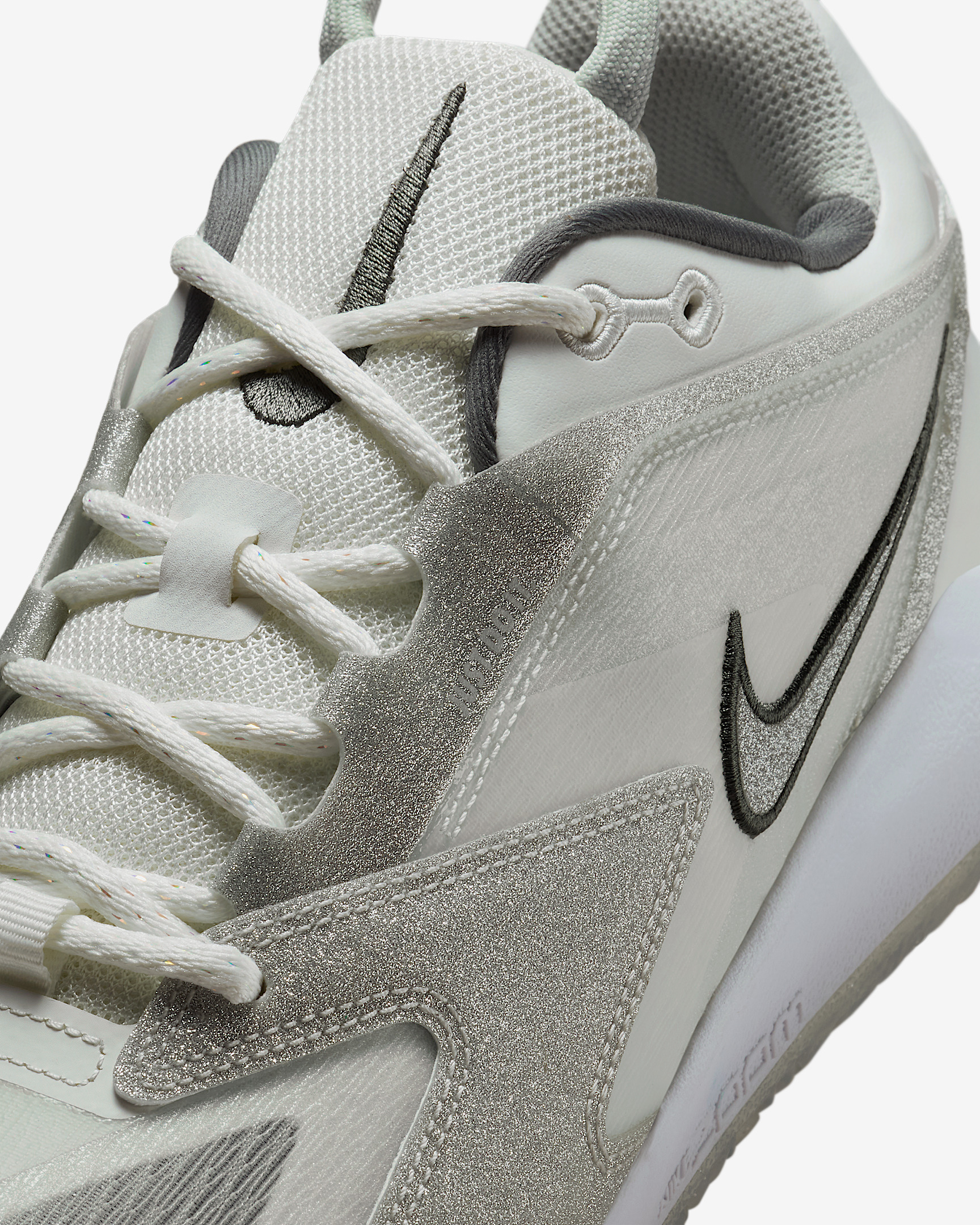 Nike HyperAce 3 SE Volleyball Shoes - 7