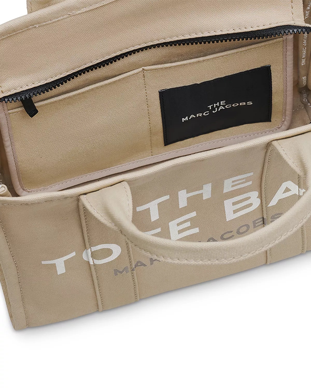 The Medium Tote Bag - 11