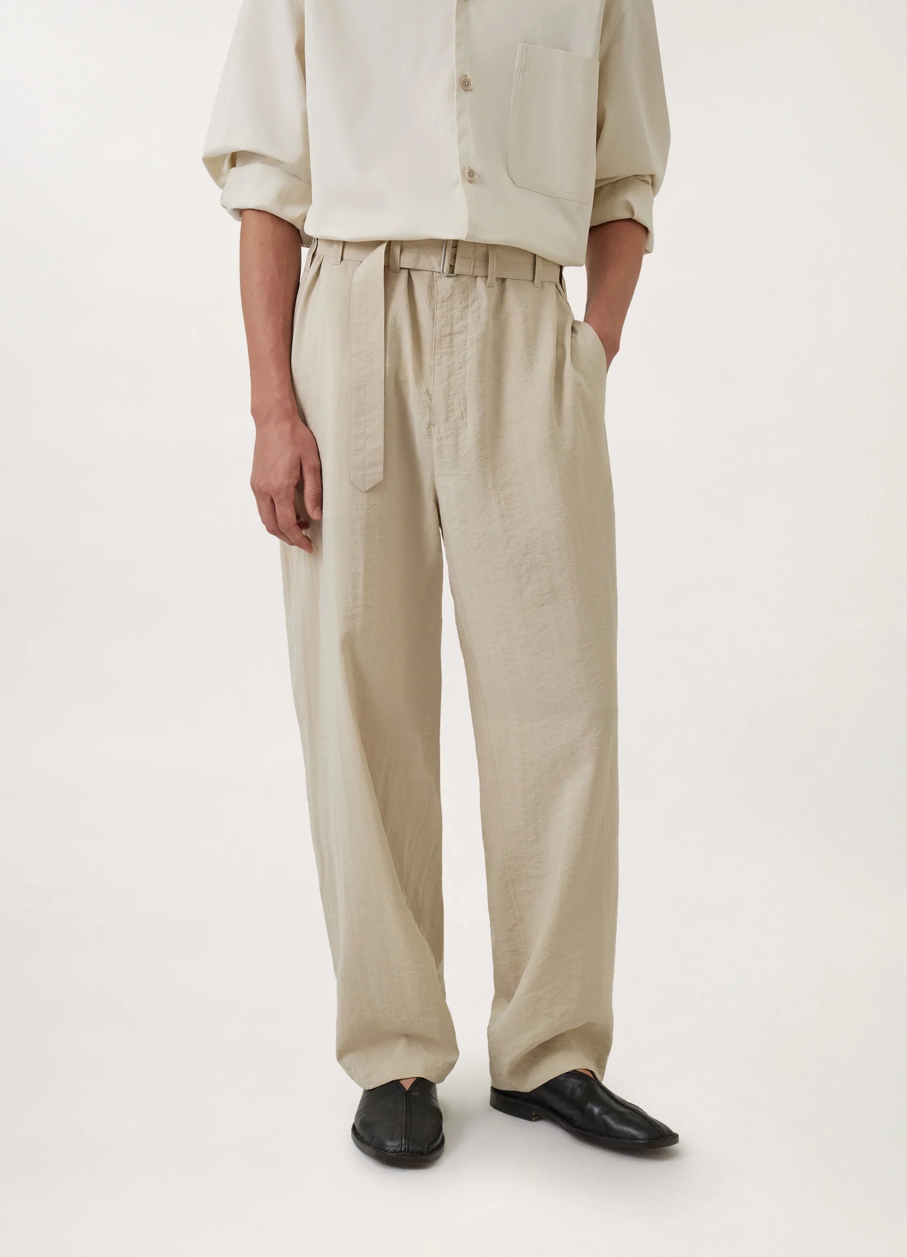 BELTED LOOSE PANTS
DRY SILK - 3