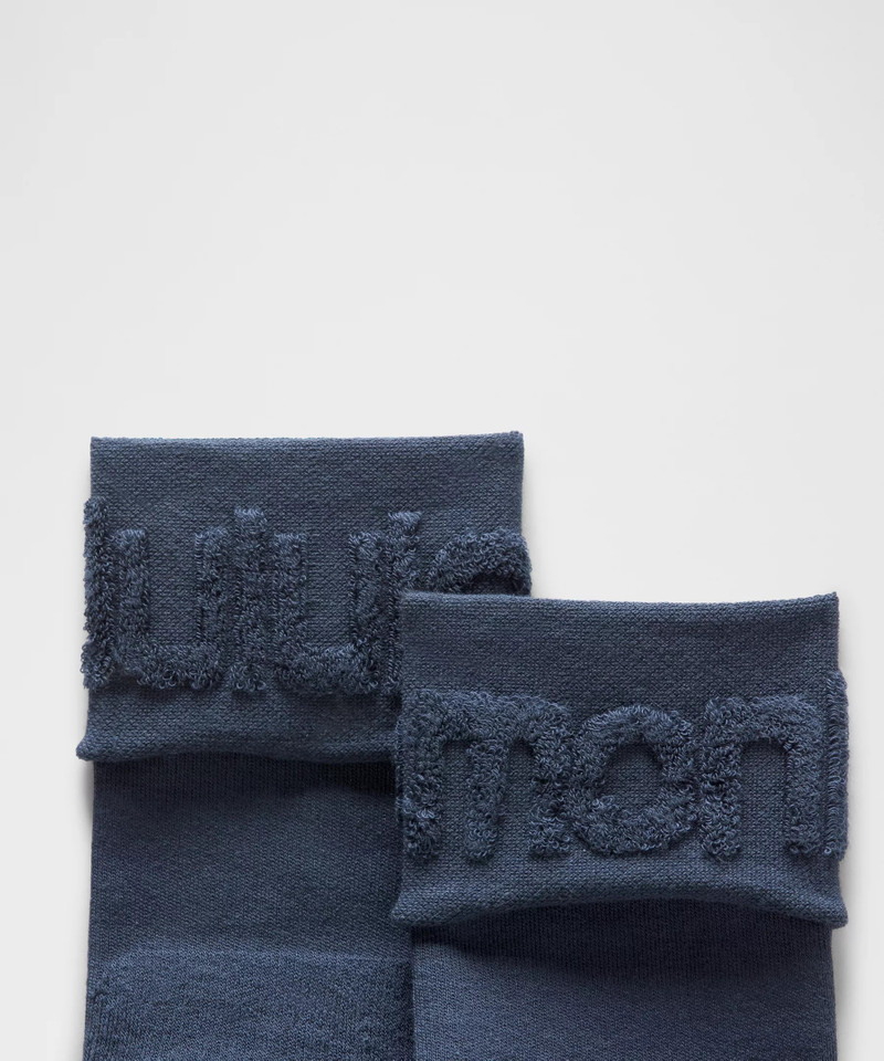 lululemon Unisex Fold-Over Terry Quarter Socks outlook