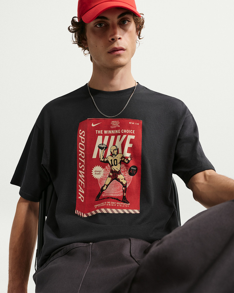 Nike Sportswear Men's Max90 T-Shirt 3