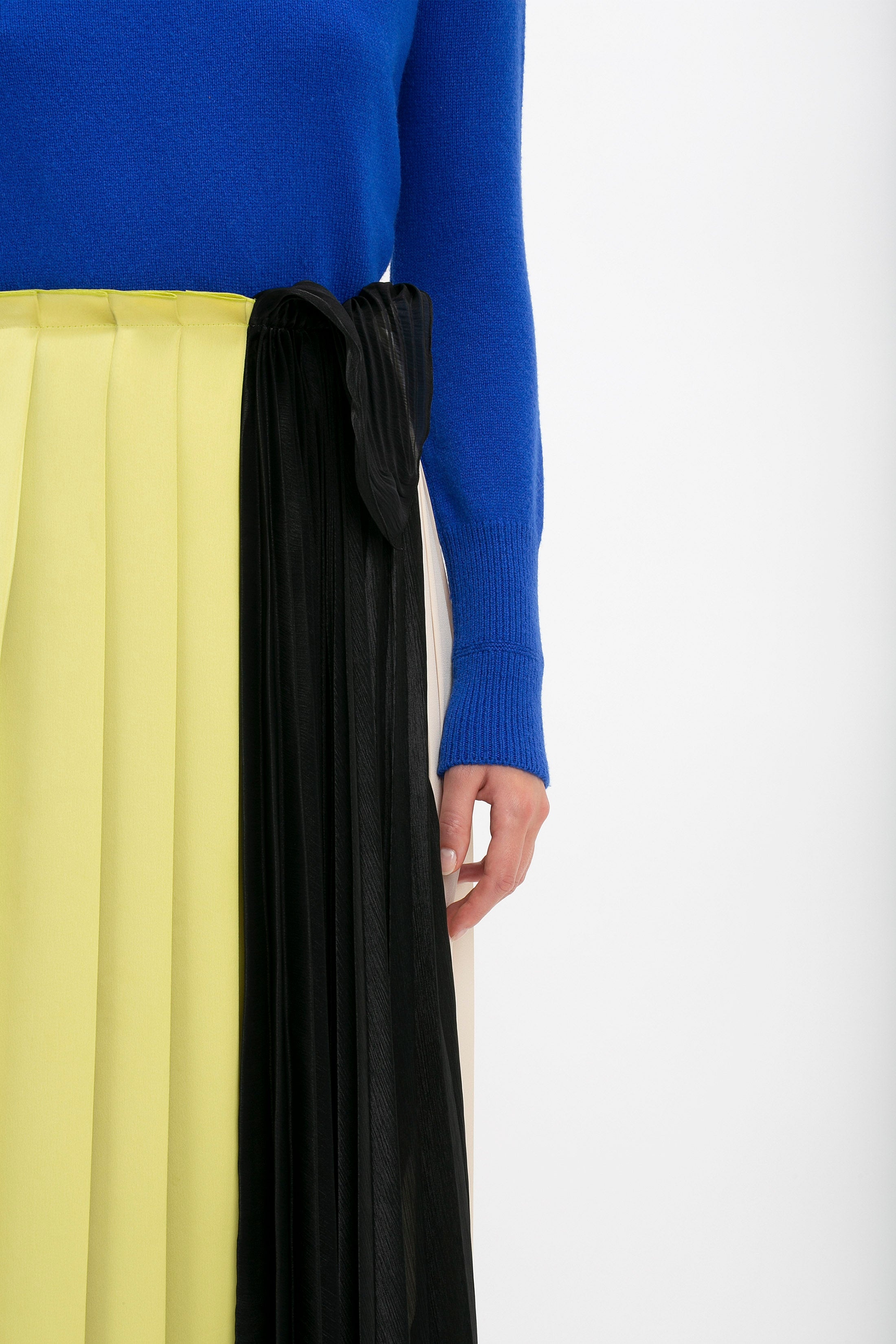 Pleated Layer Asymmetric Skirt In Multi - 7