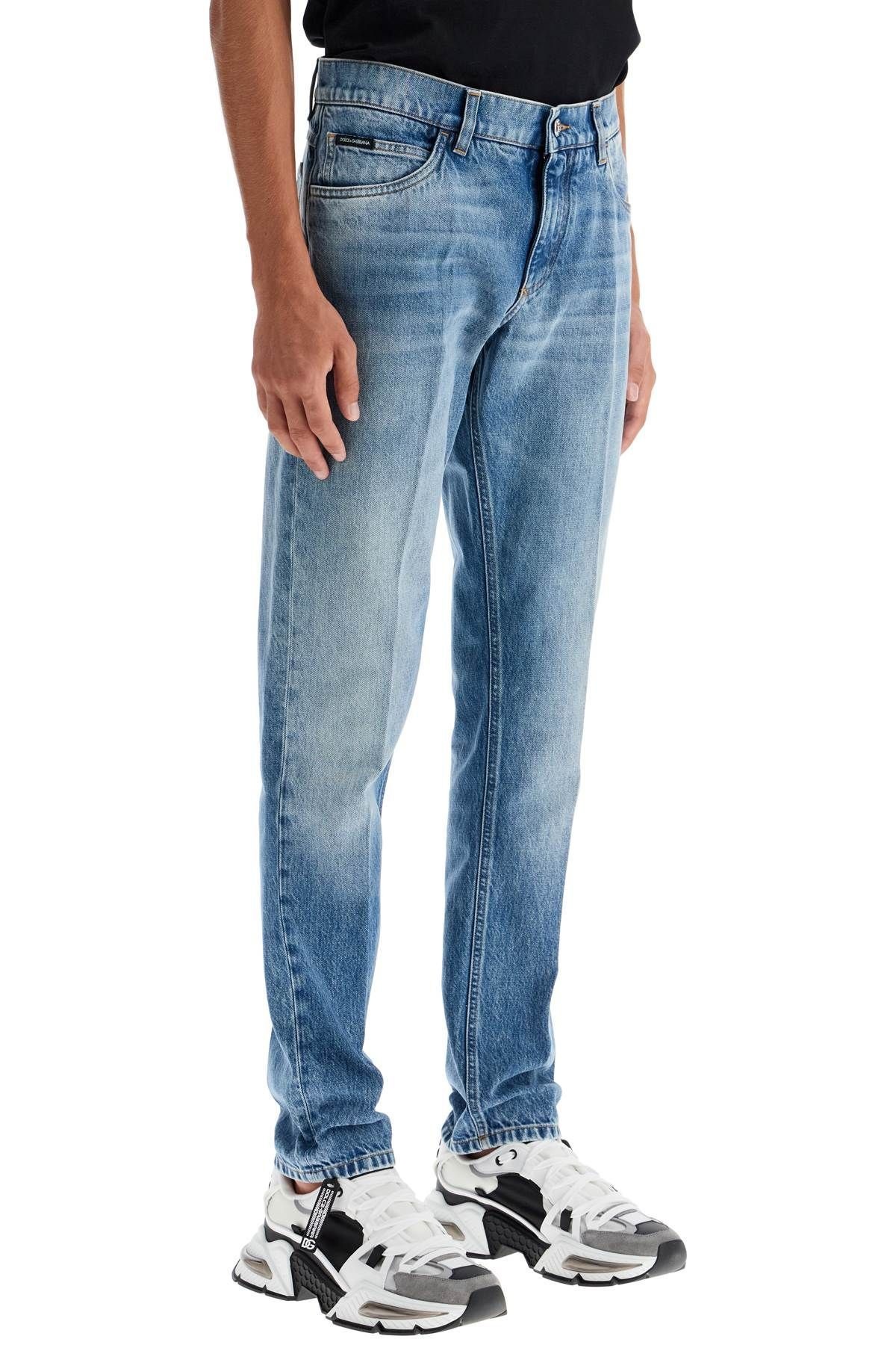 LOW-RISE REGULAR FIT JEANS - 3