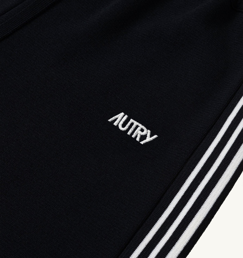 KNIT EMBROIDERED LOGO SHORT WOMAN 5