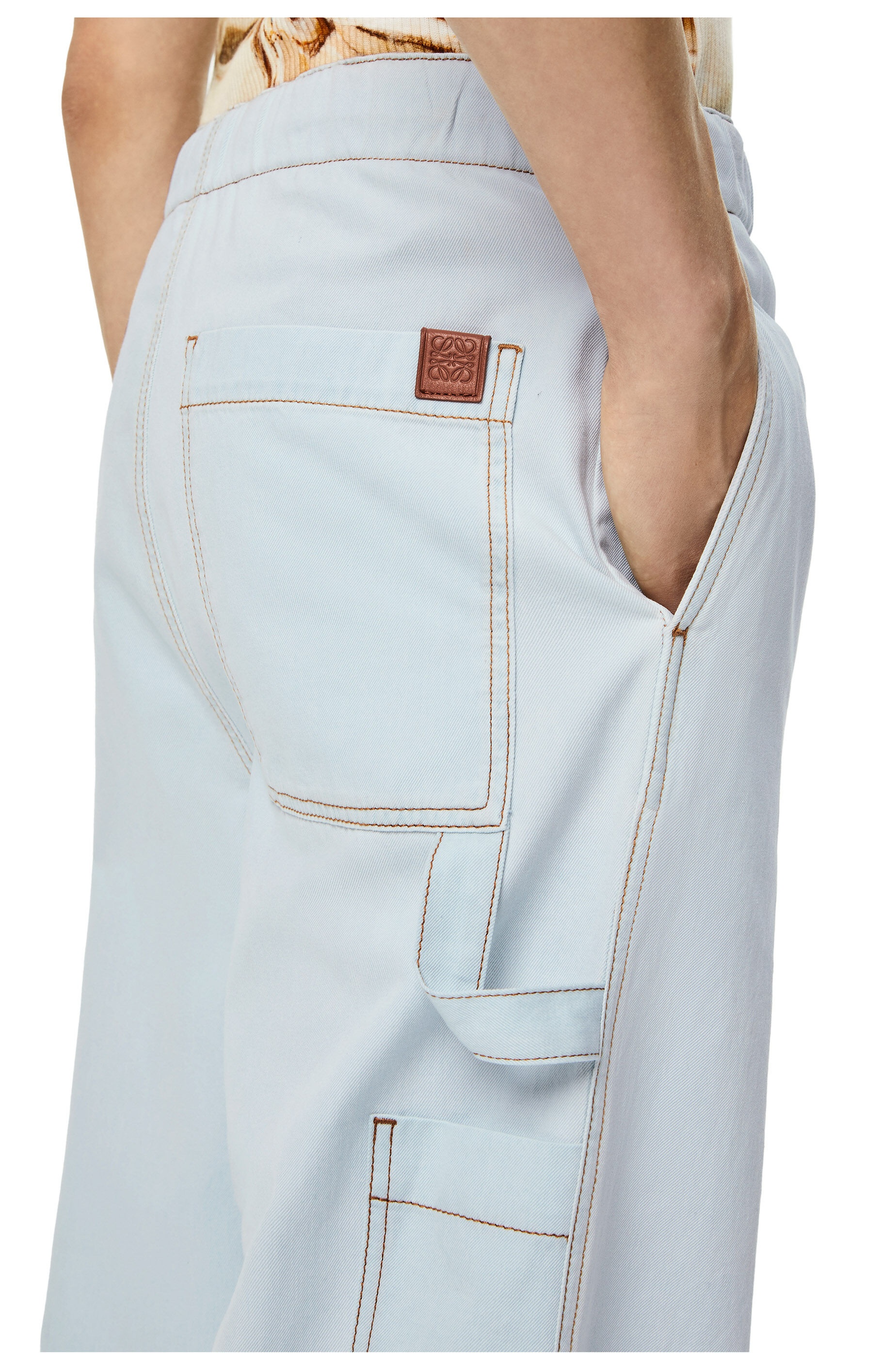 Drawstring trousers in denim - 5