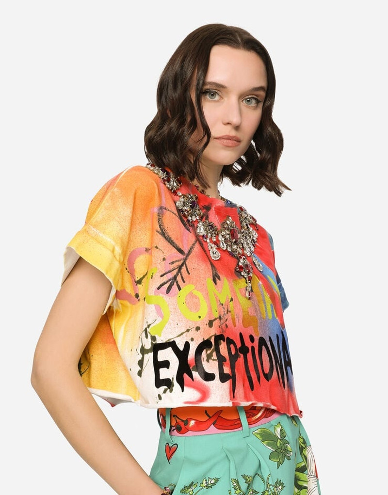 Cropped jersey T-shirt with graffiti print and necklace detail 5