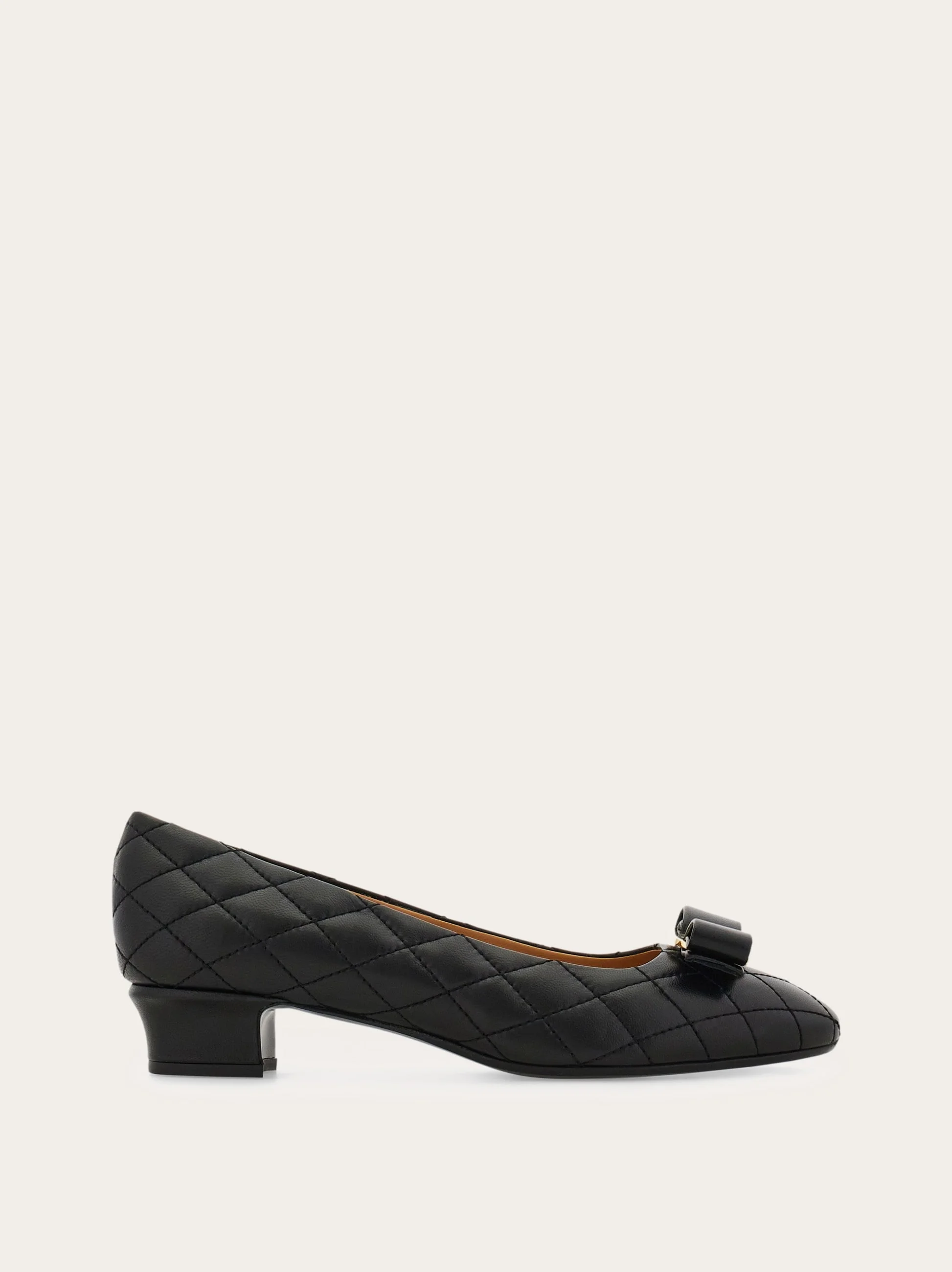 Quilted Vara bow pump - 1