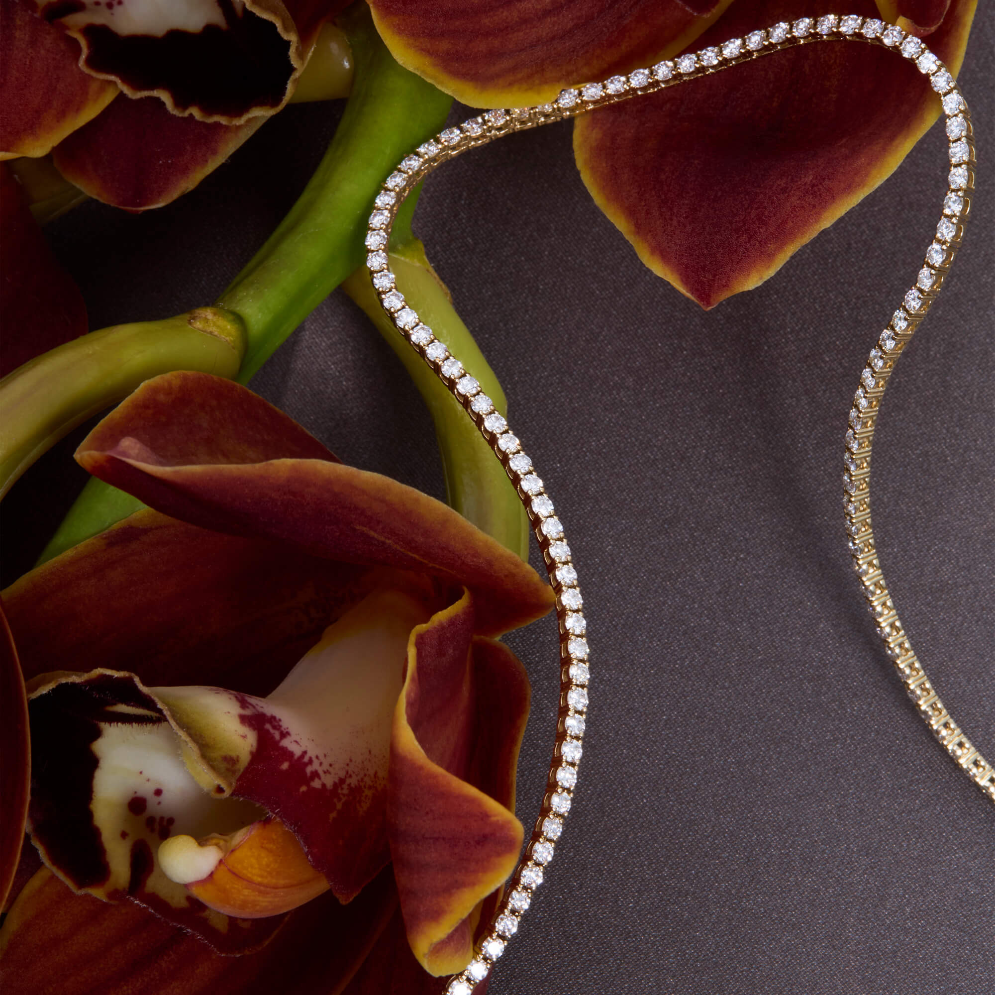 Unflippable Tennis Necklace in Yellow Gold - 17