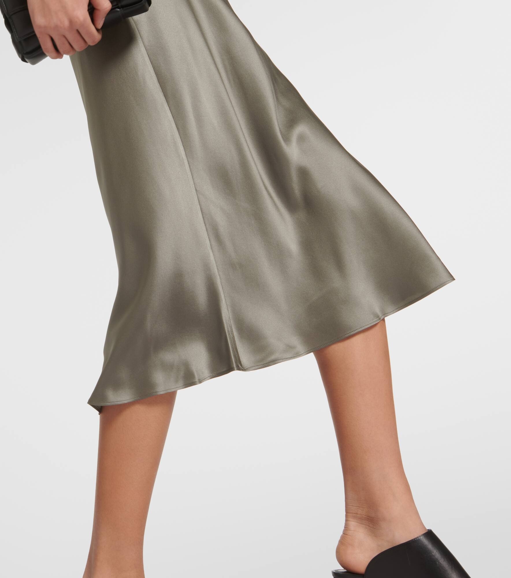Eglantine halterneck silk midi dress - 5