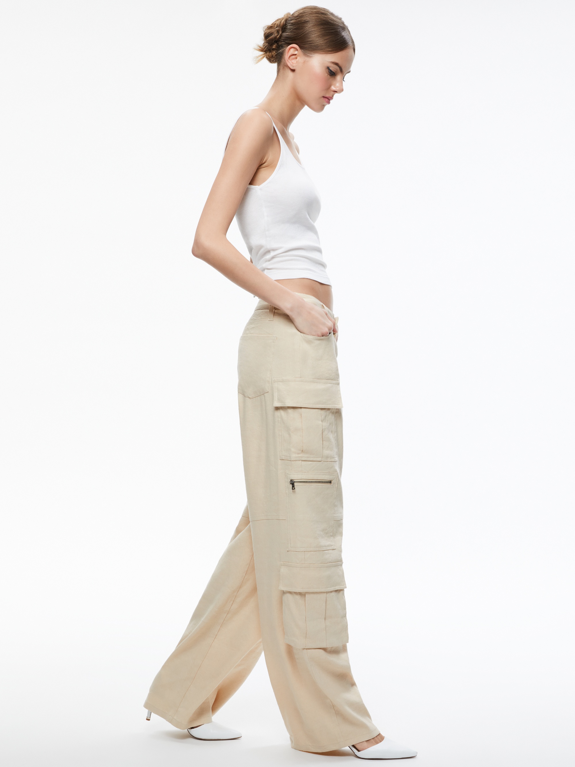 Alice + Olivia Cay Baggy Cargo Jeans