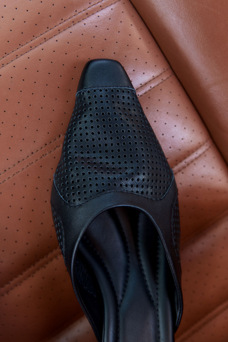 Perforated Heel - Black - 7