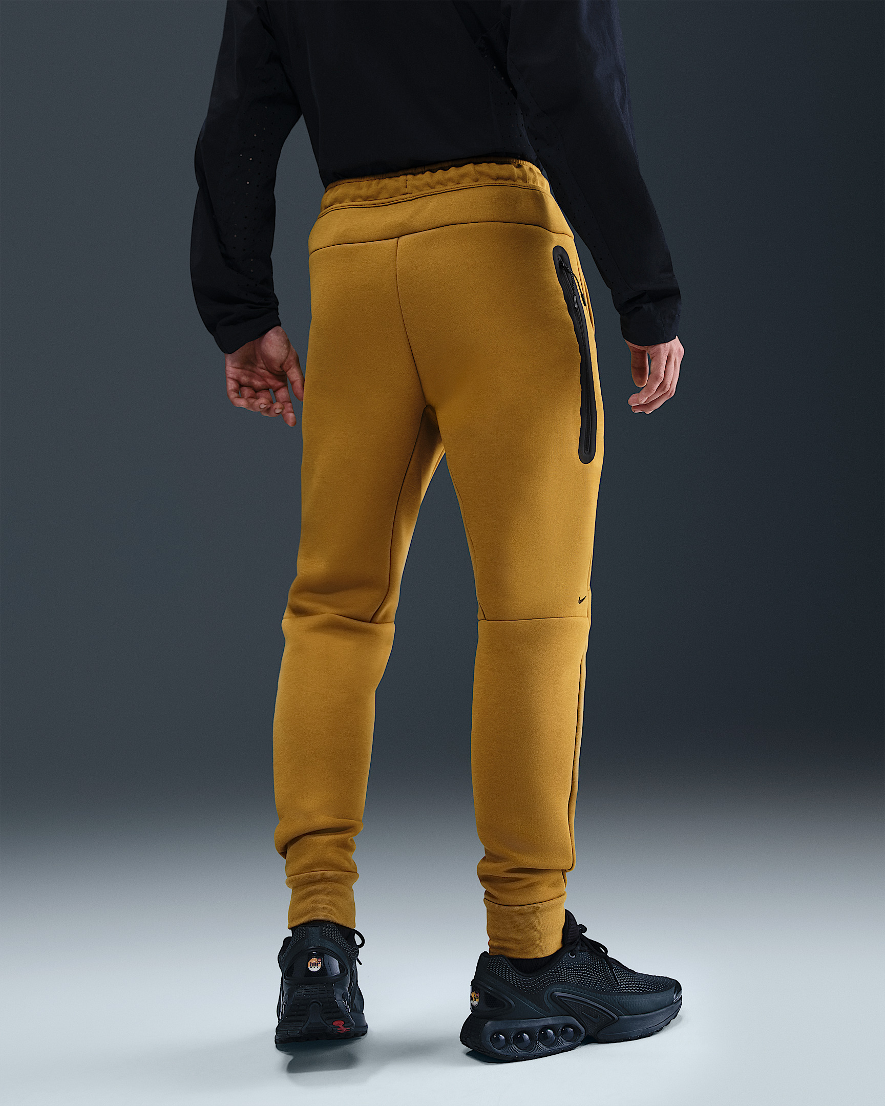 Nike Tech Men's Fleece Joggers - 3