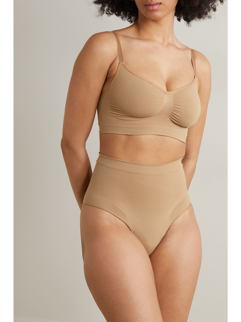 SKIMS Seamless Sculpt Sculpting Mid Waist briefs - Ochre Beige outlook