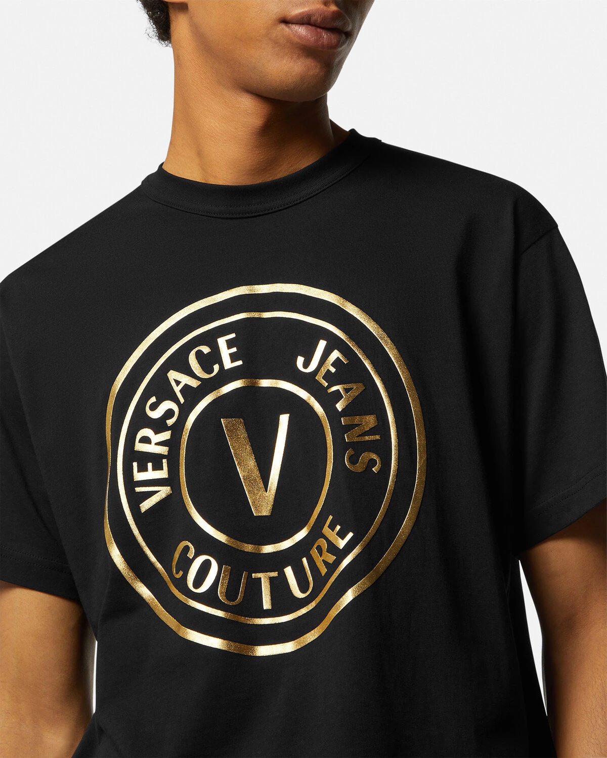 V-Emblem Metallic Logo T-Shirt - 3