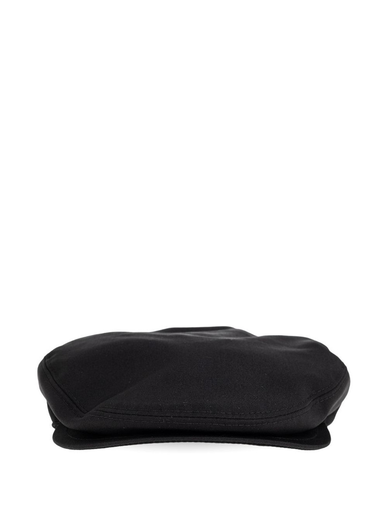 logo-detail beret 1