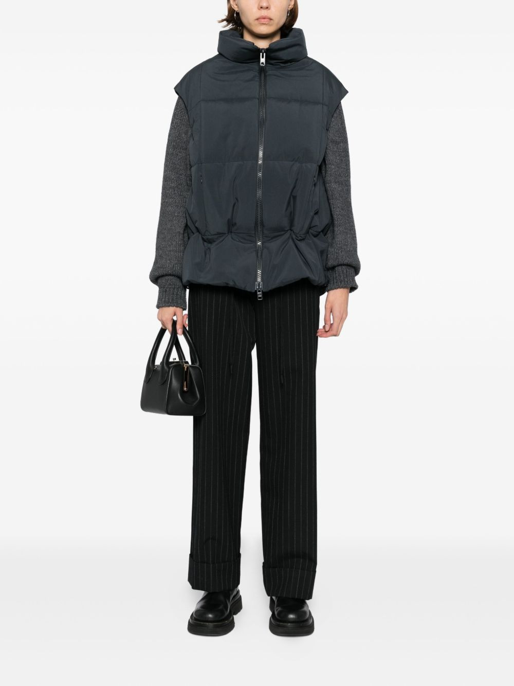 sleeveless puffer gilet - 2