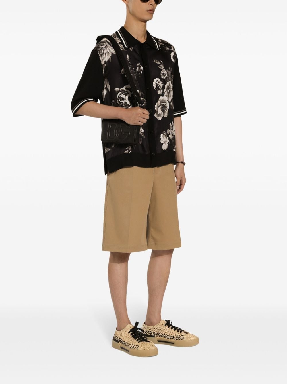 pleat-detail Bermuda shorts - 2