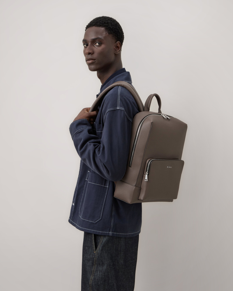 Farringdon Backpack
Taupe Brown Small Pebble Grain 6