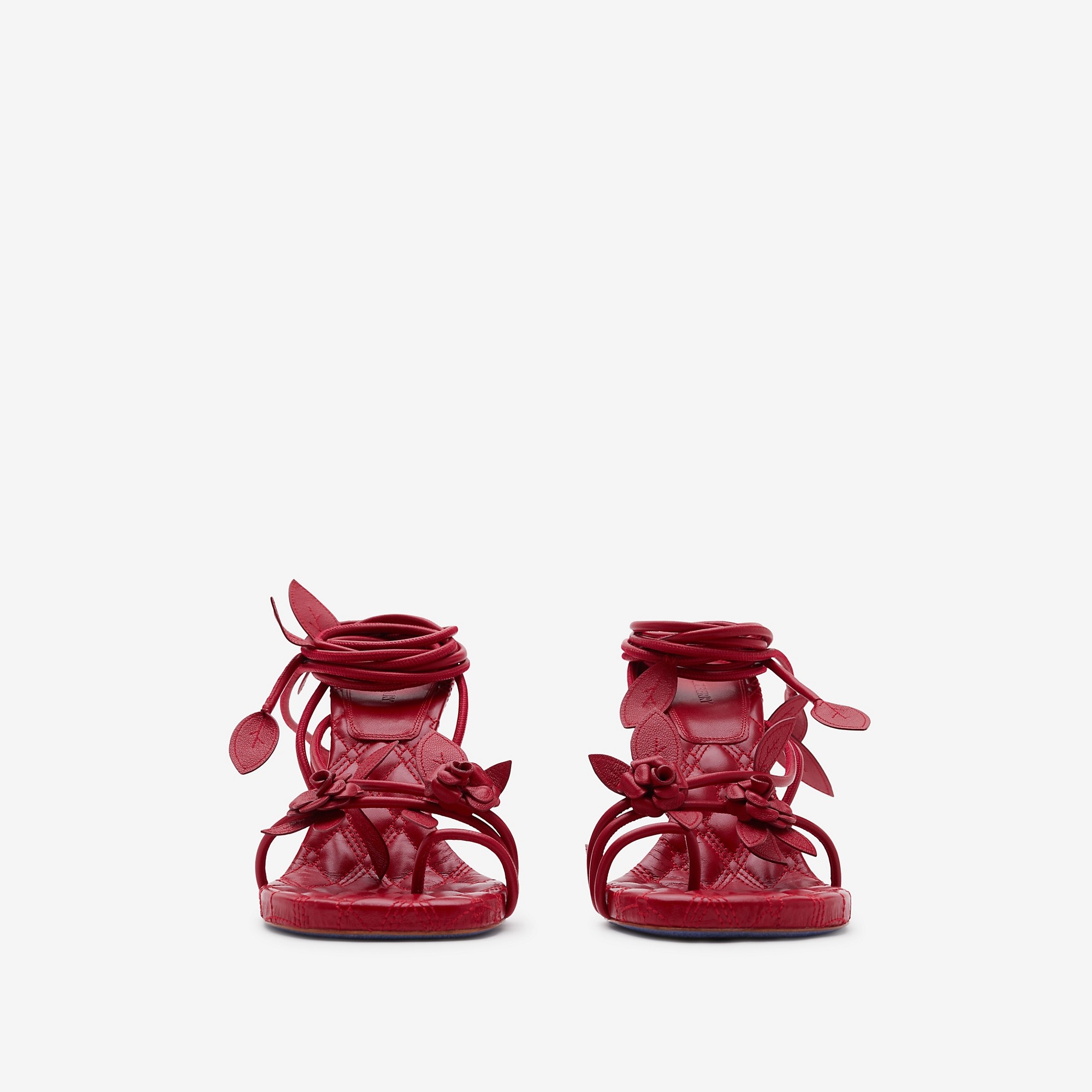 【関税込み】Burberry レッド Ivy Flora ヒールサンダル Burberry Leather Ivy Flora Heeled Sandals​ | REVERSIBLE