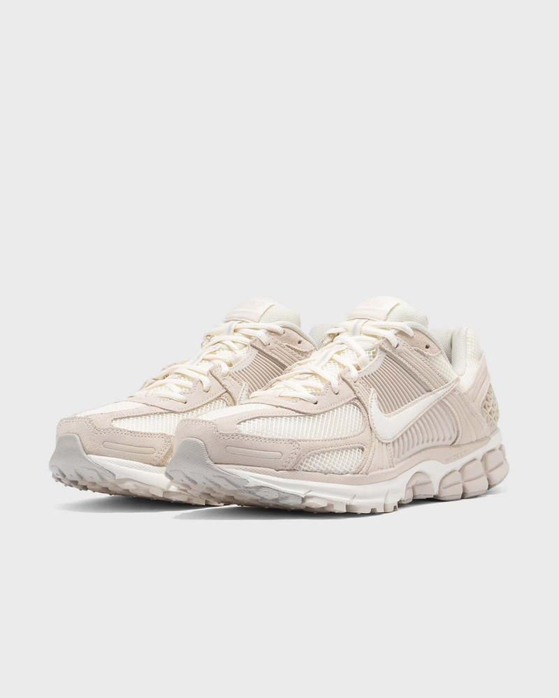 Nike Zoom Vomero 5 운동화 outlook