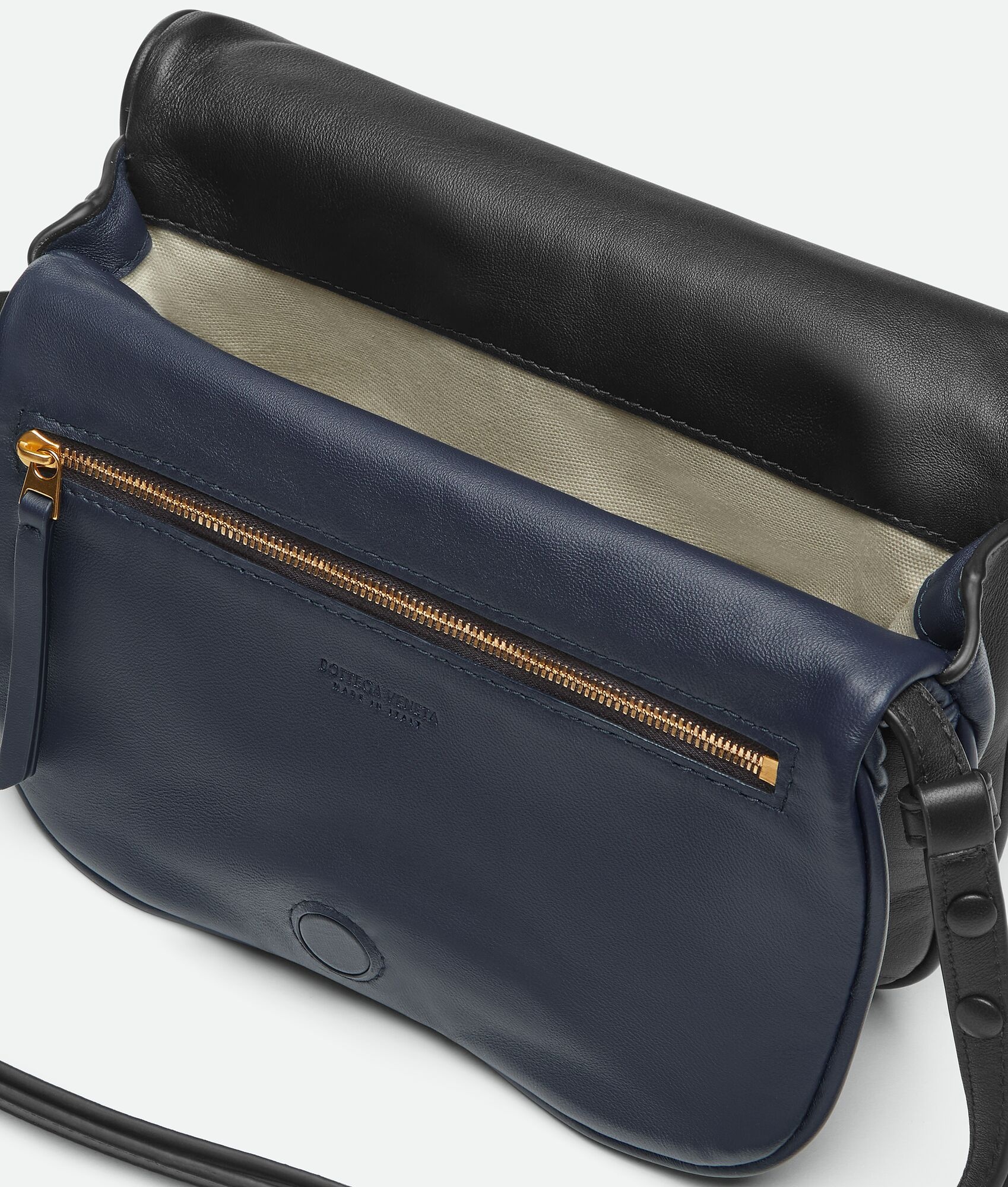 Intrecciato Puff Pouch On Strap - 5
