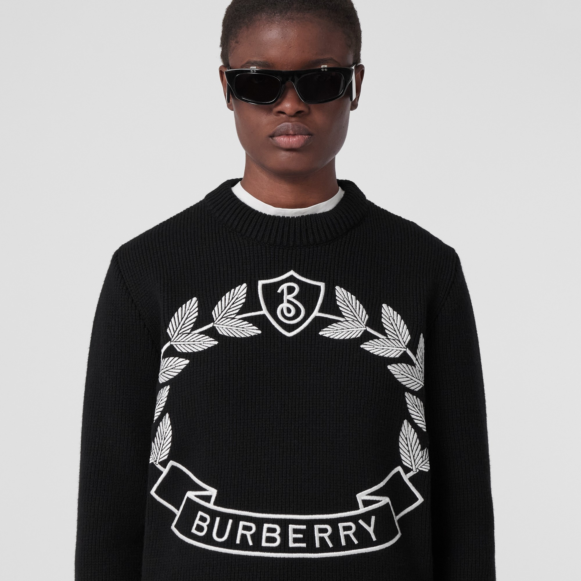 Oak Leaf Crest Wool Cashmere Sweater - 3