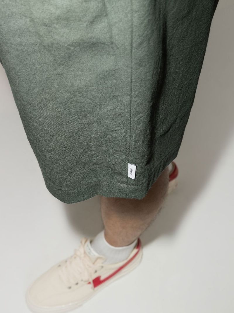logo-patch Bermuda shorts - 4