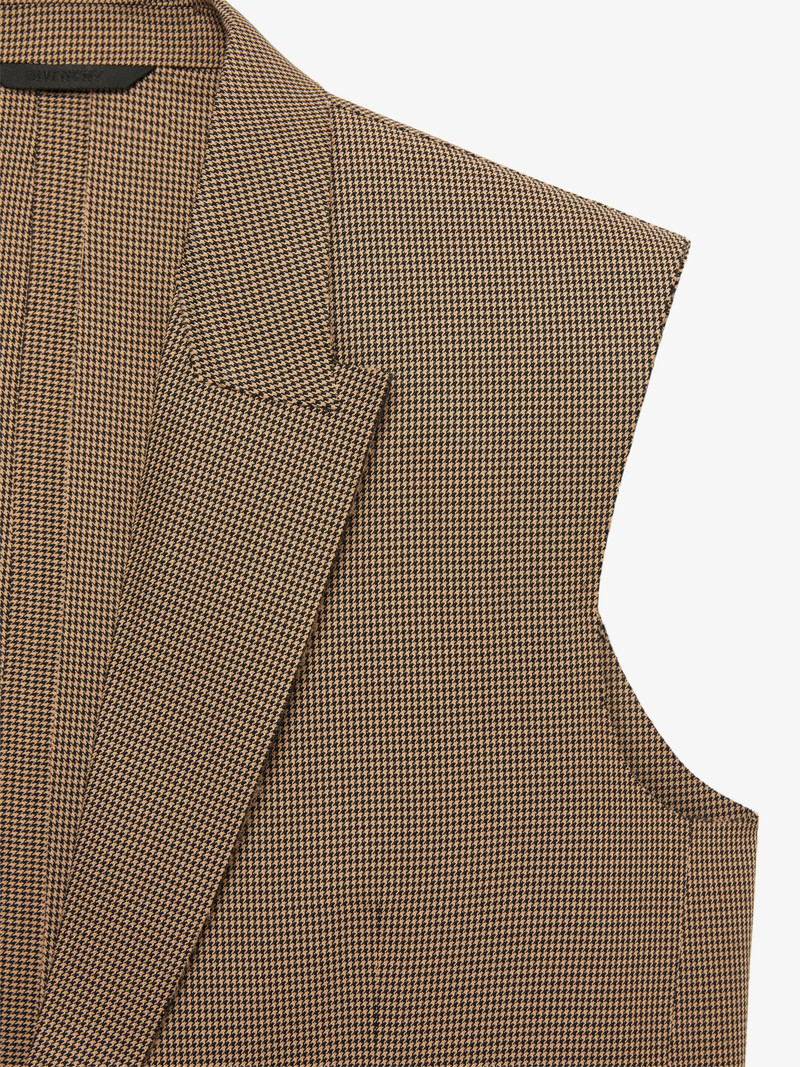 COAT IN TECHNICAL FIBER WITH RAW EDGES 5