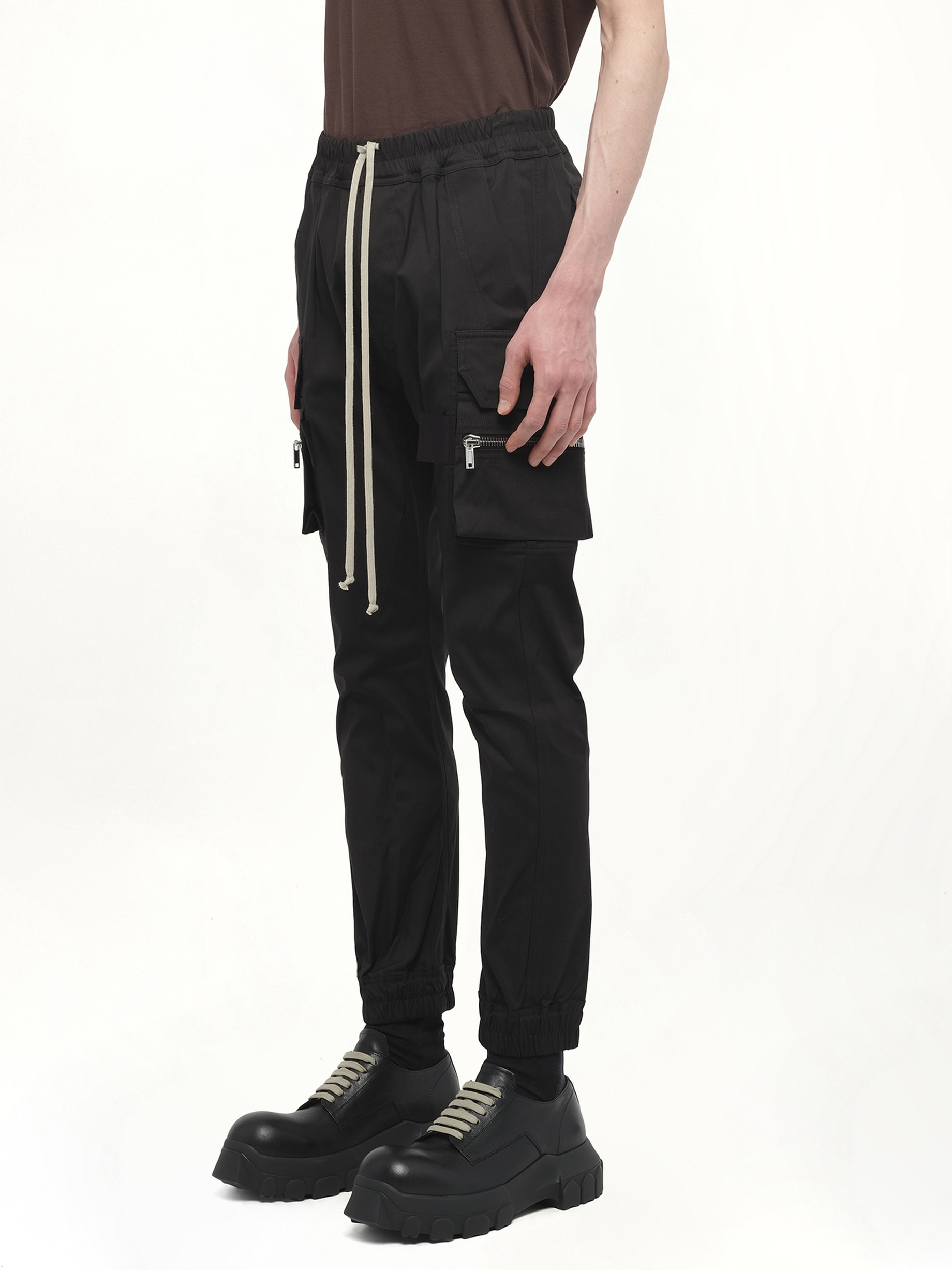 Mastodon Cargo Pants in Black - 5