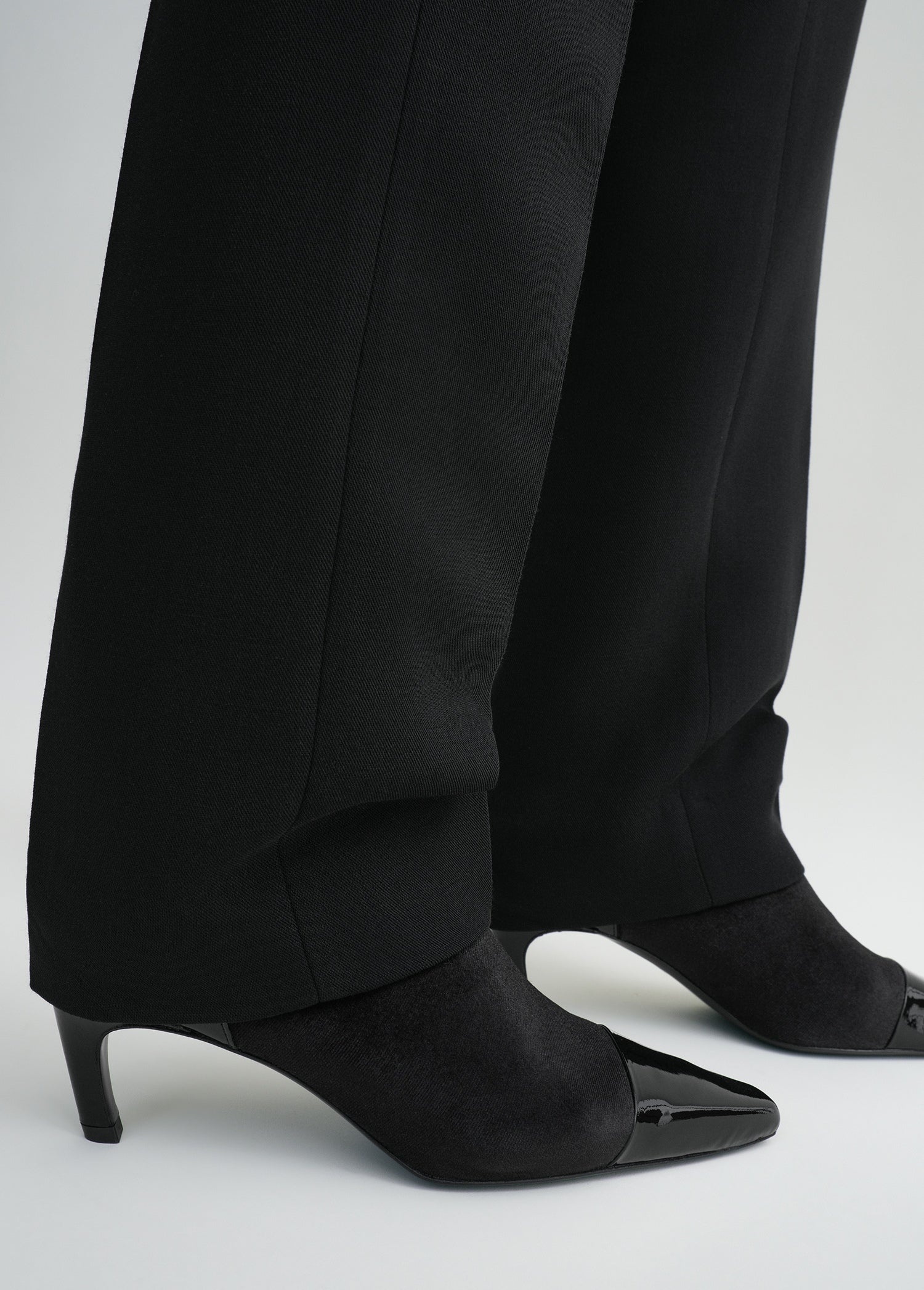 TOTEME Bi-material pumps ブーティ パンプス black Totême Bi-material pumps black | REVERSIBLE