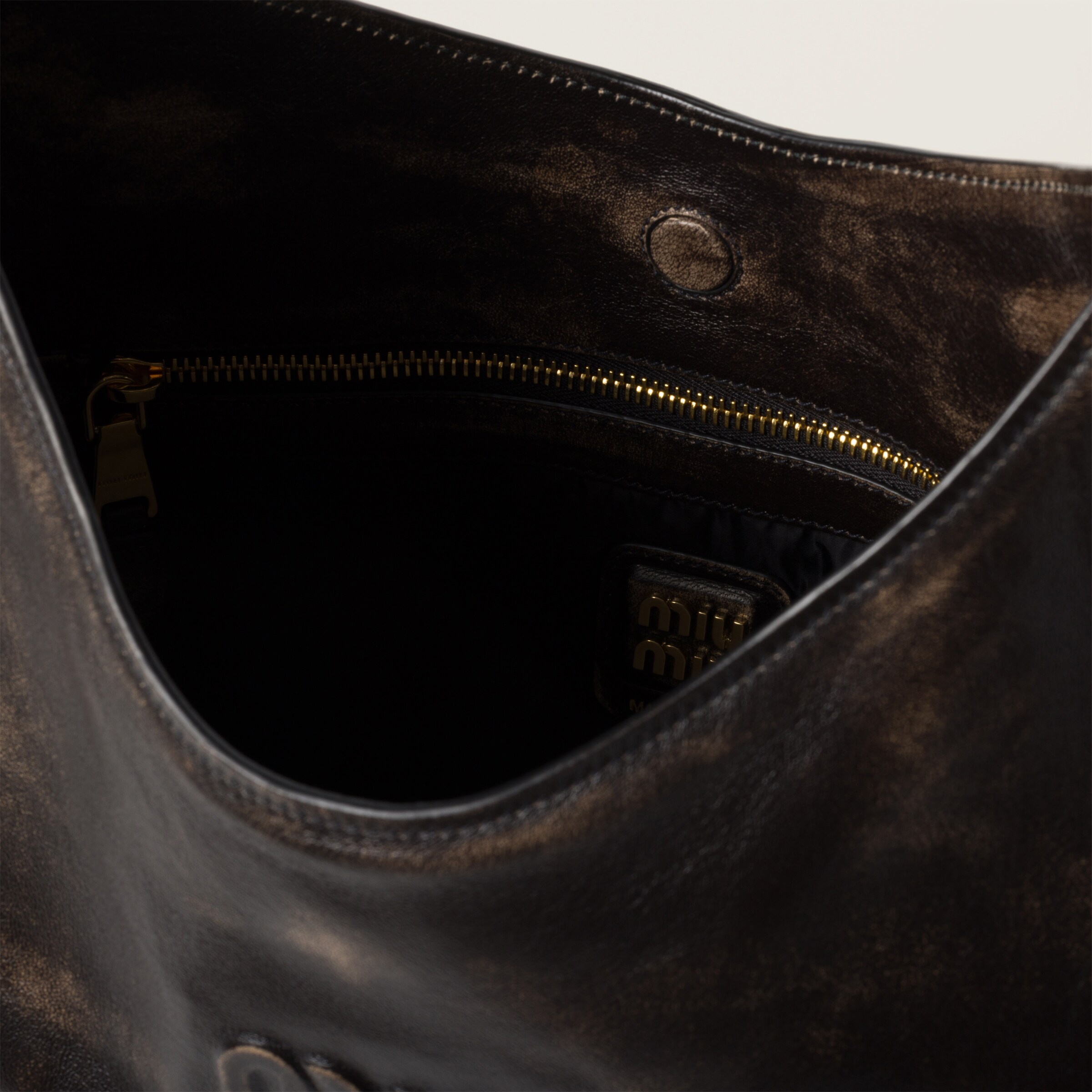 Nappa leather hobo bag - 4