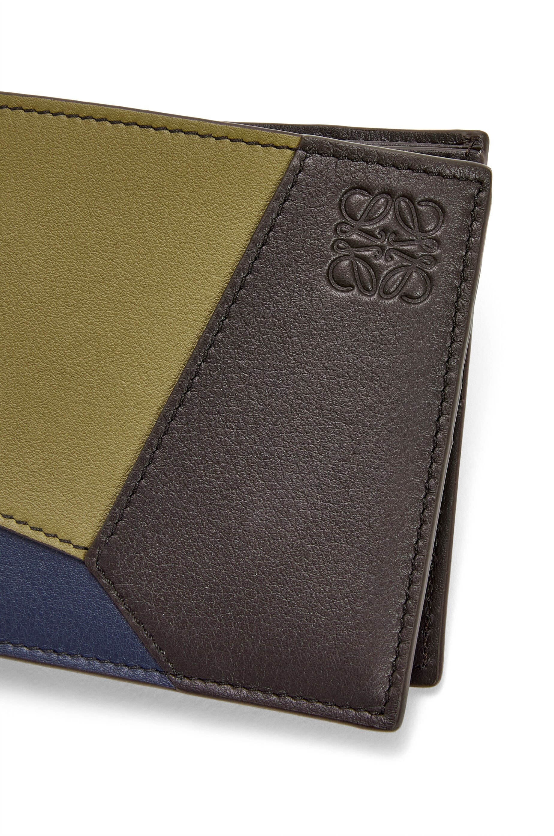 Puzzle bifold wallet in classic calfskin - 5