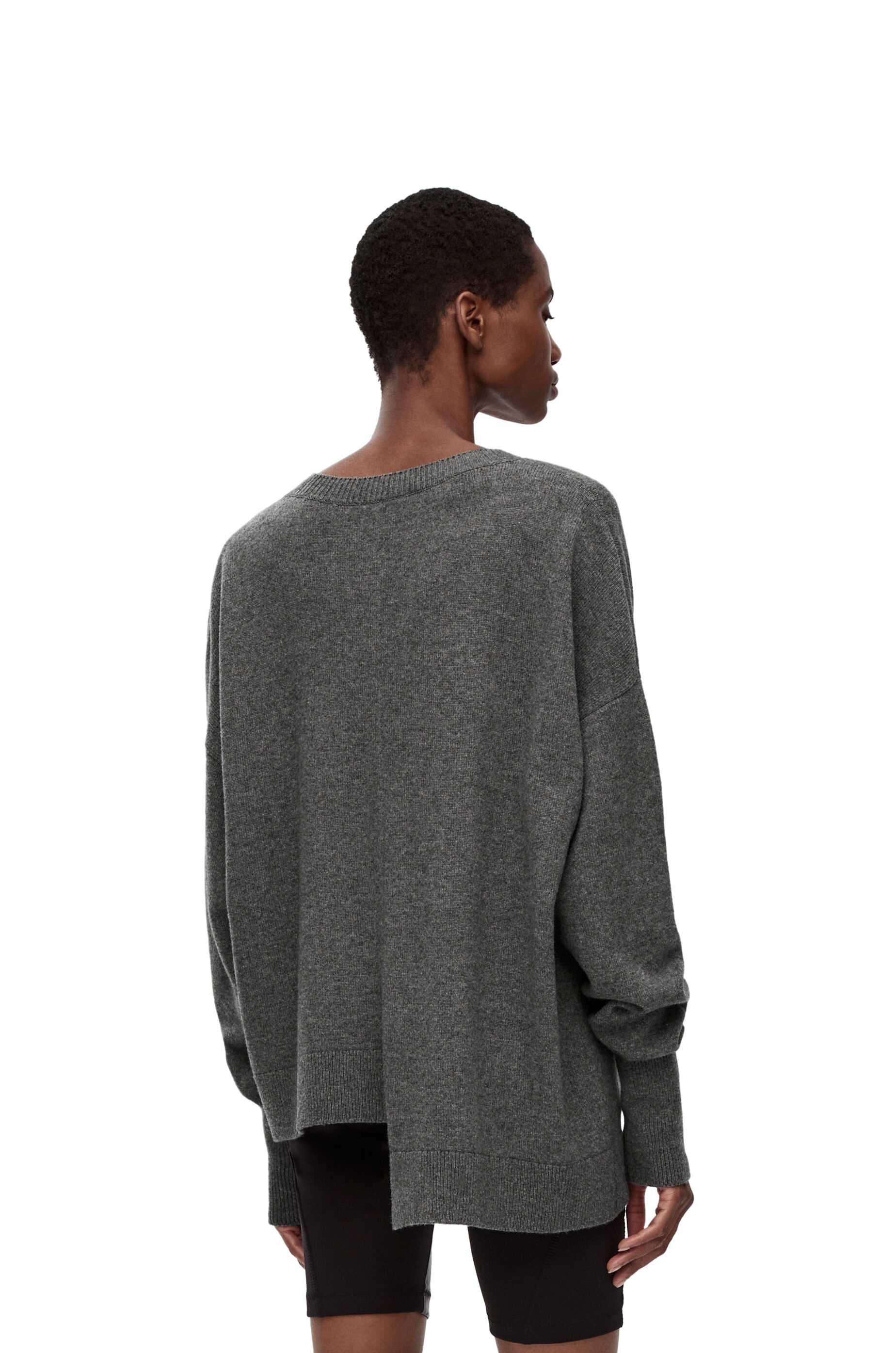 Asymmetric V-neck sweater in cashmere - 4