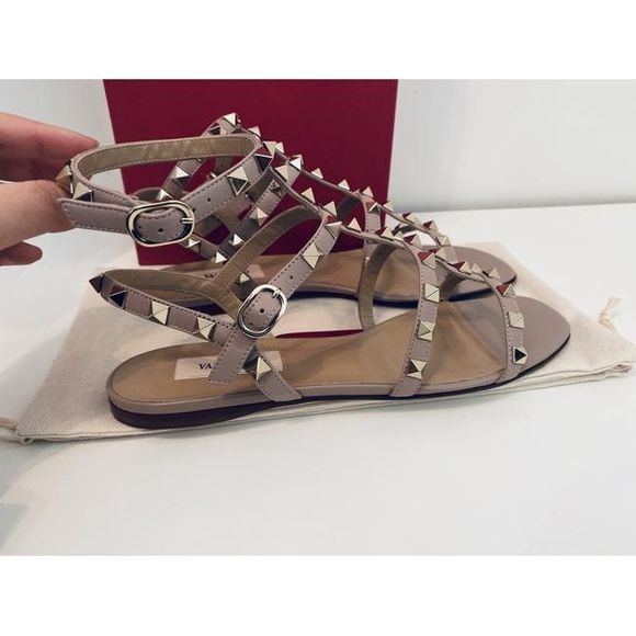 VALENTINO Blush Garavani Rockstud Leather Sandals - 5