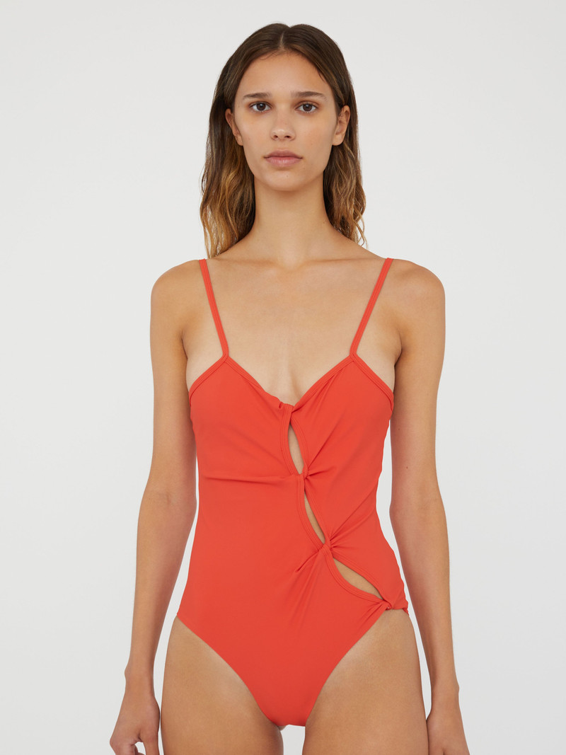 Open Twist One Piece 3