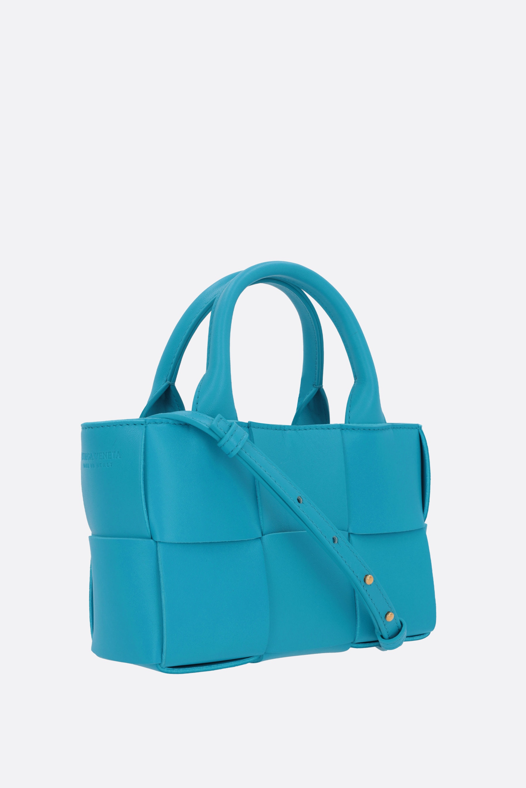 トートバッグ Bottega Veneta Arco Micro Tote Bag In Maxi Intrecciato Nappa Bottega Veneta ARCO MICRO TOTE BAG IN MAXI INTRECCIATO NAPPA
