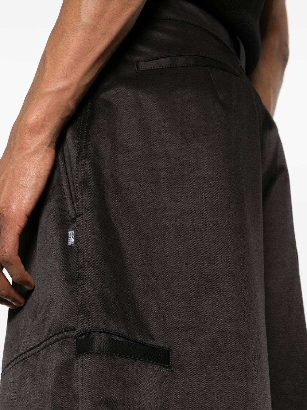 knee-length twill cargo shorts - 5