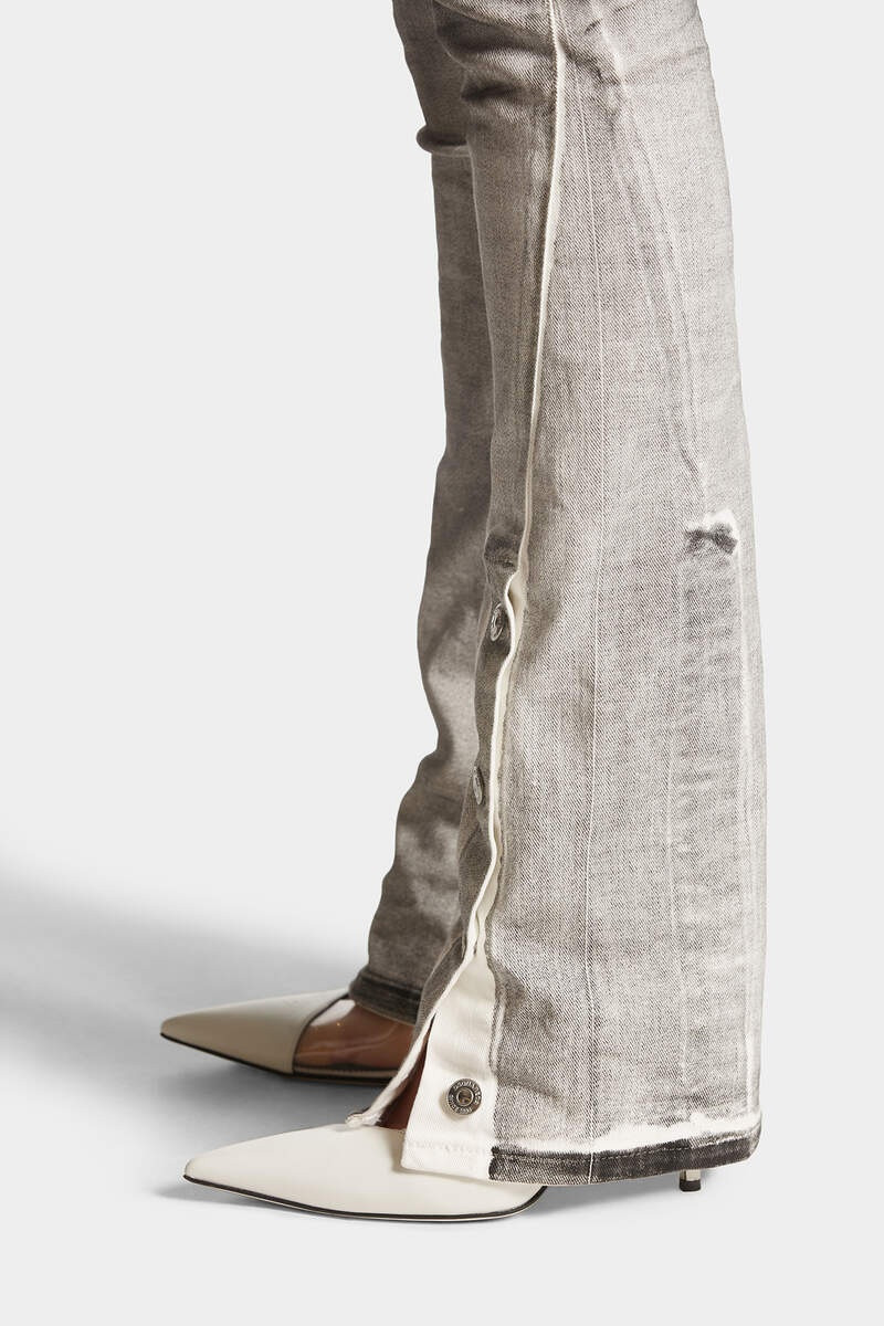 ICON WHITE COAL WASH TRUMPET JEANS 8