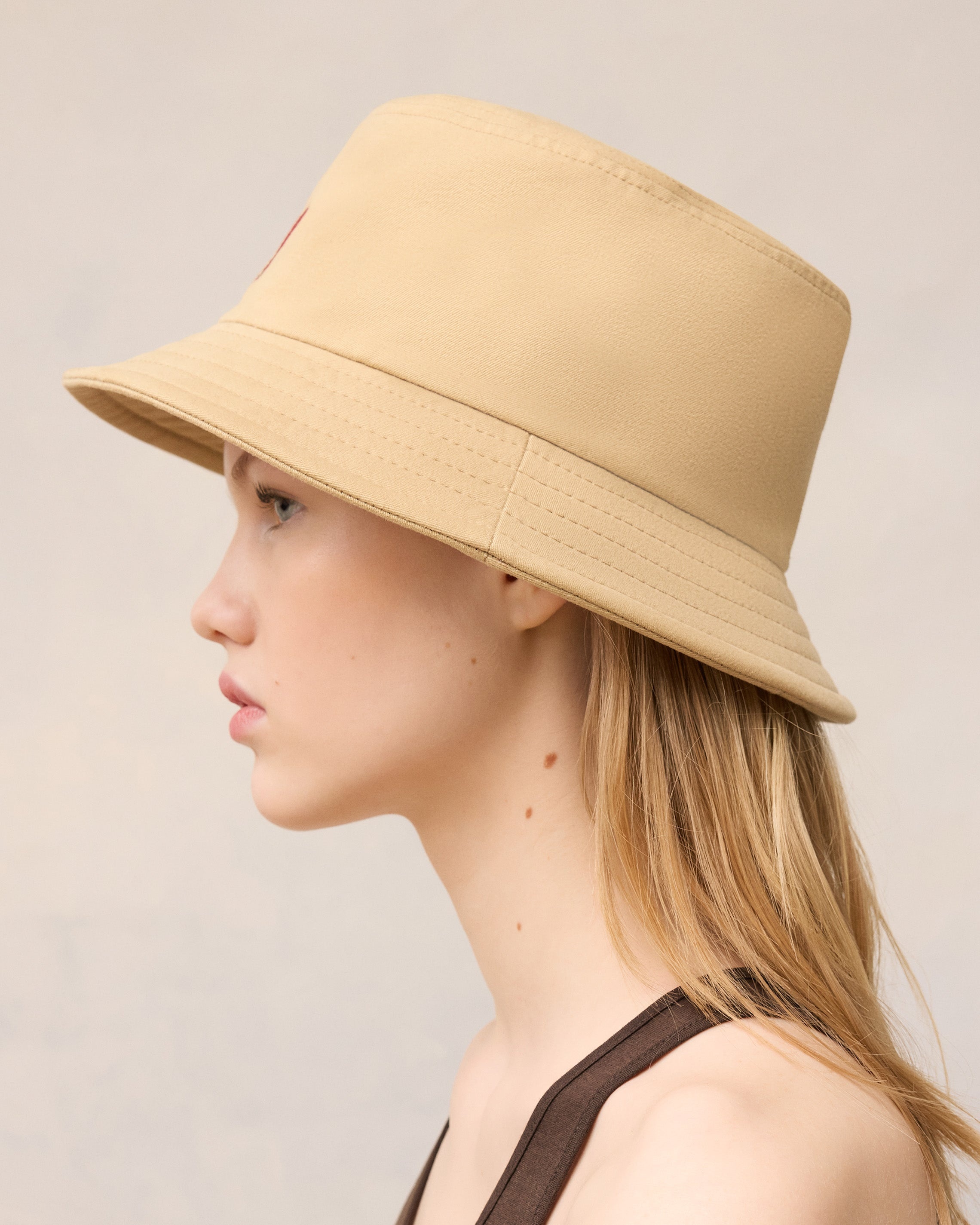 RED AMI DE COEUR EMBROIDERY BUCKET HAT - 5