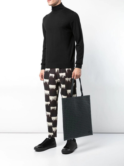 BAO BAO ISSEY MIYAKE Crispy tote outlook