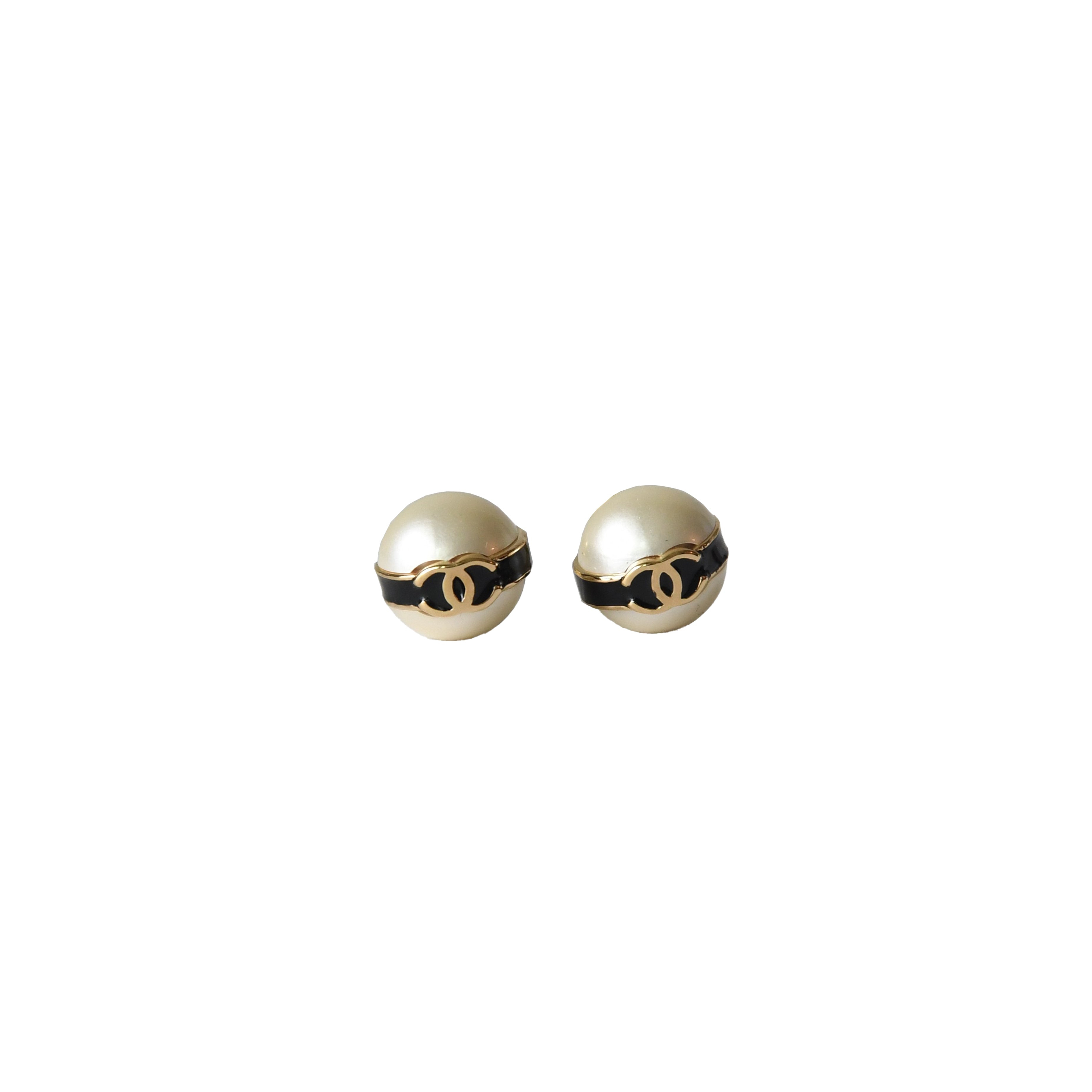 Chanel Metal CC Pearl Round Earrings Gold White Black - 2