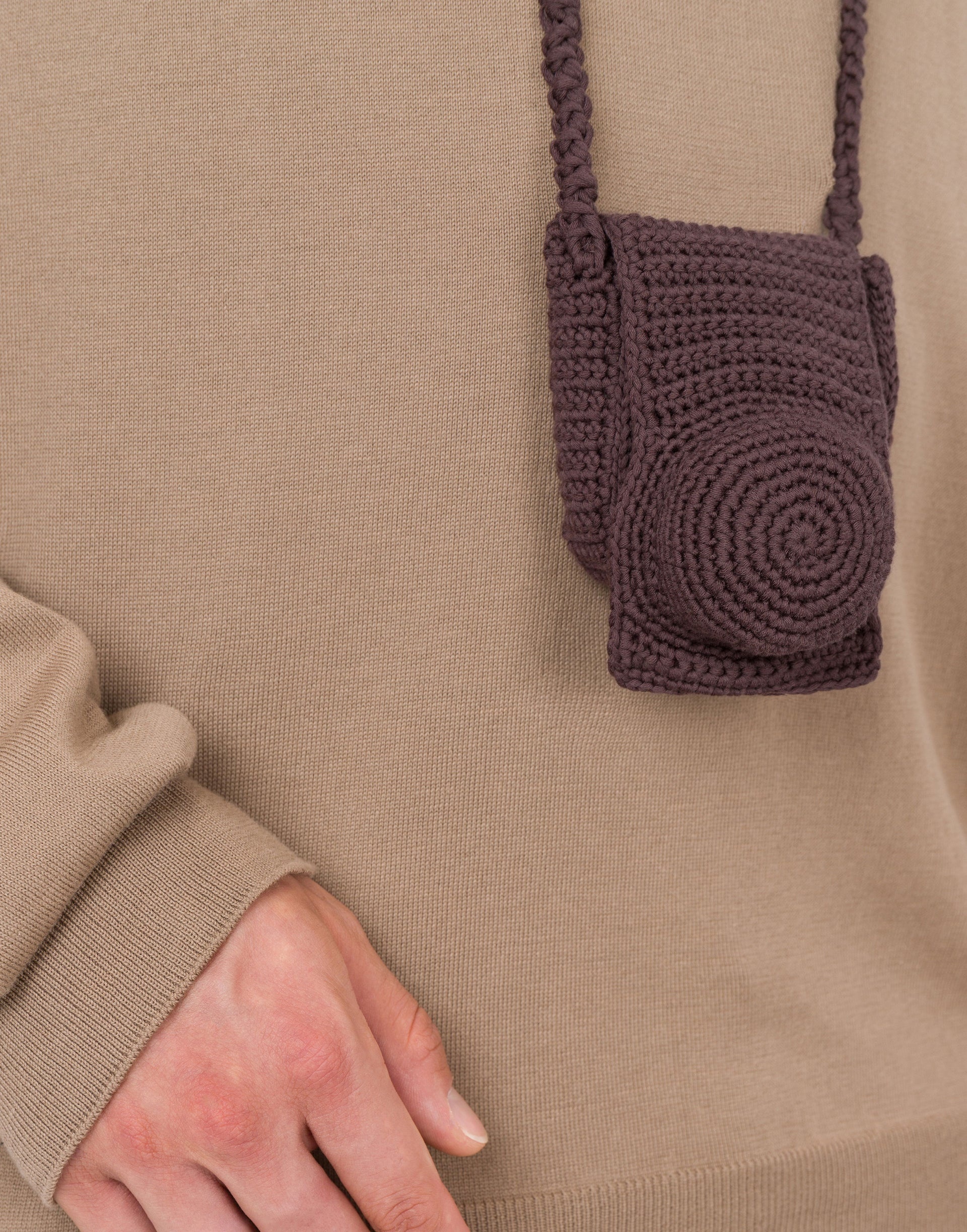 COTTON PULLOVER CAMERA HOLDER - 3
