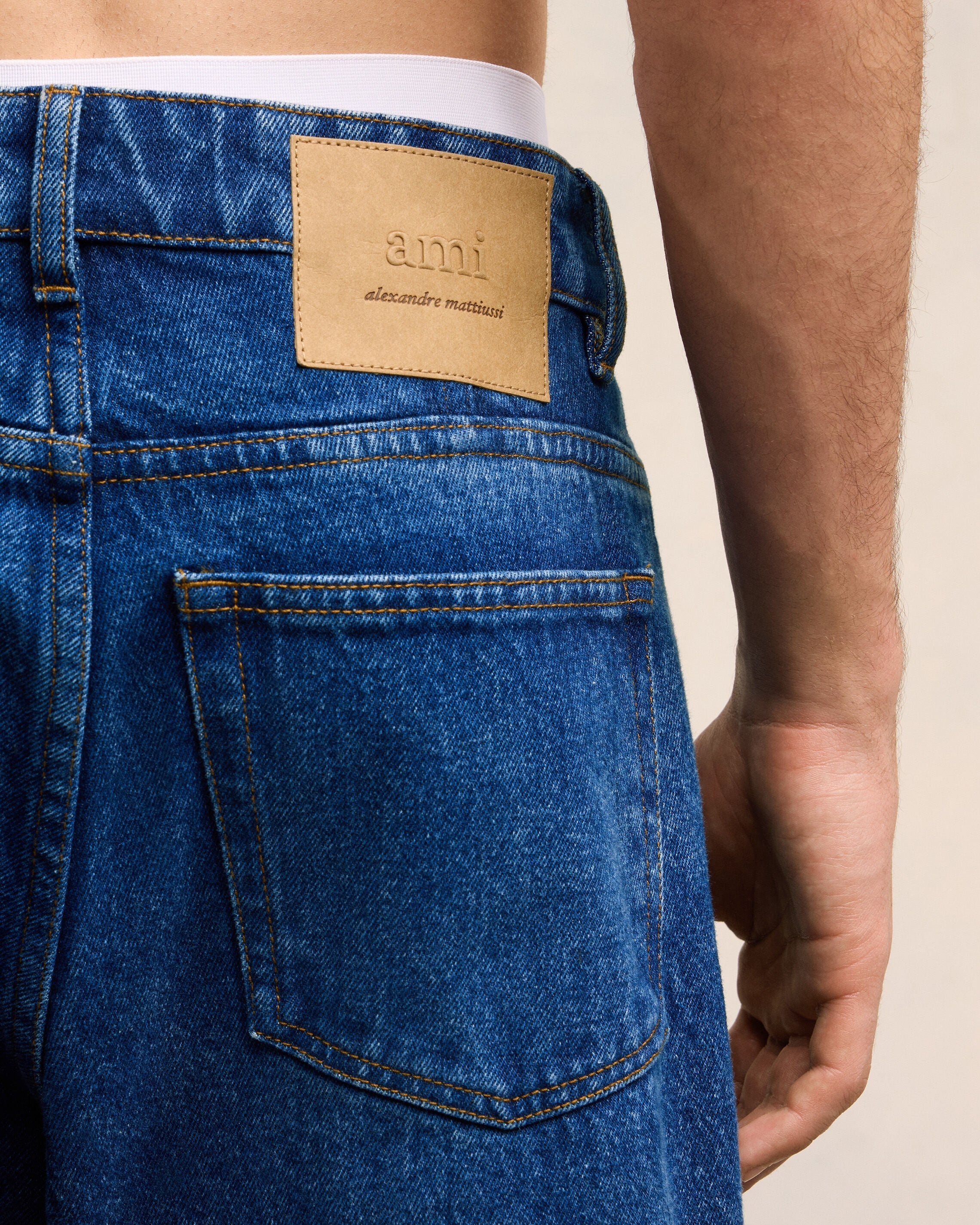 TAPERED FIT JEANS - 5