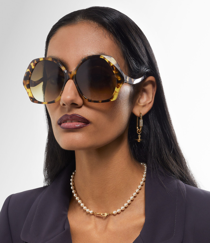 Vivienne Westwood SOPHIA SUNGLASSES outlook