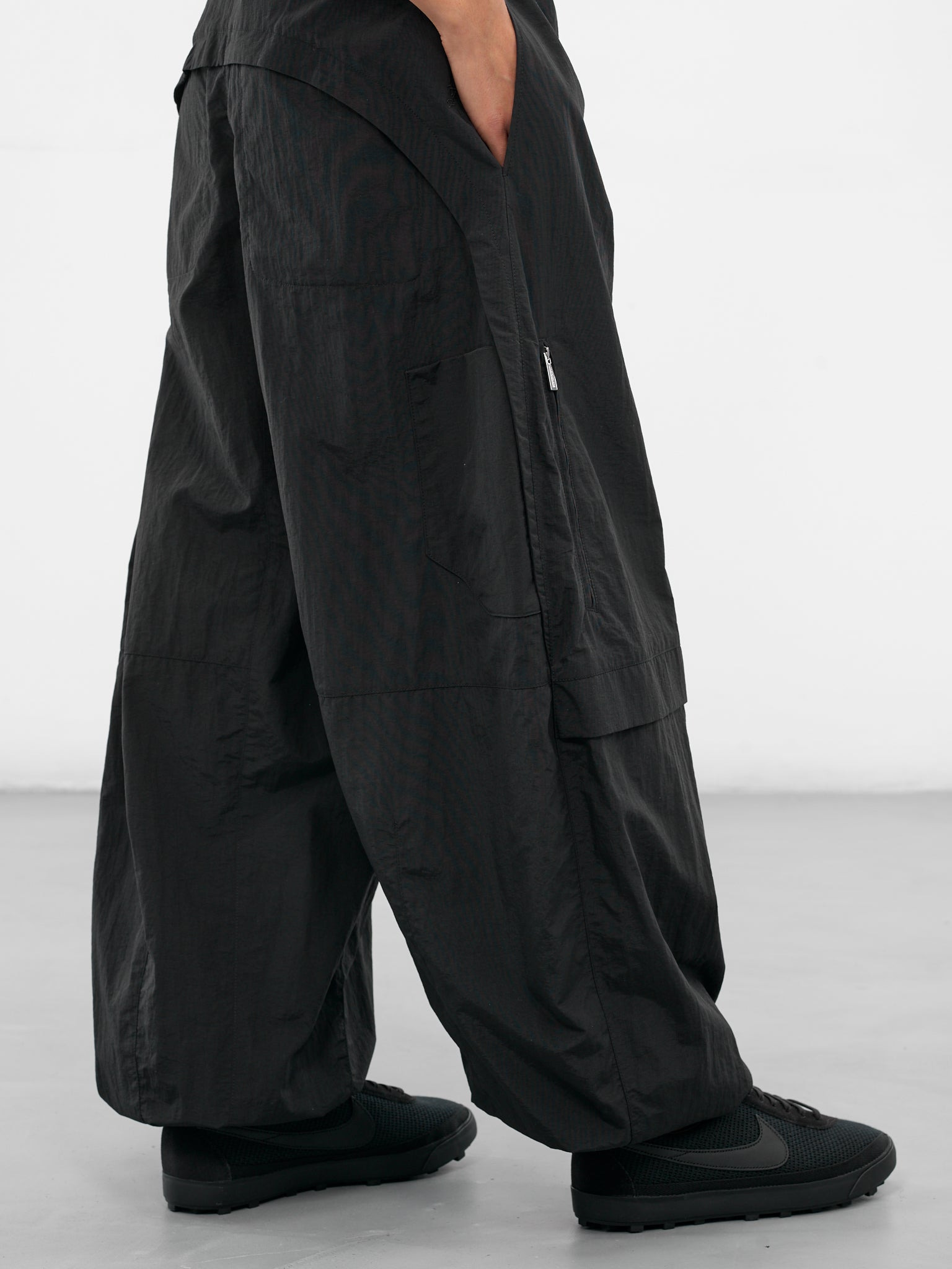 Black Ovalo Baggy Cargo Pants - 5