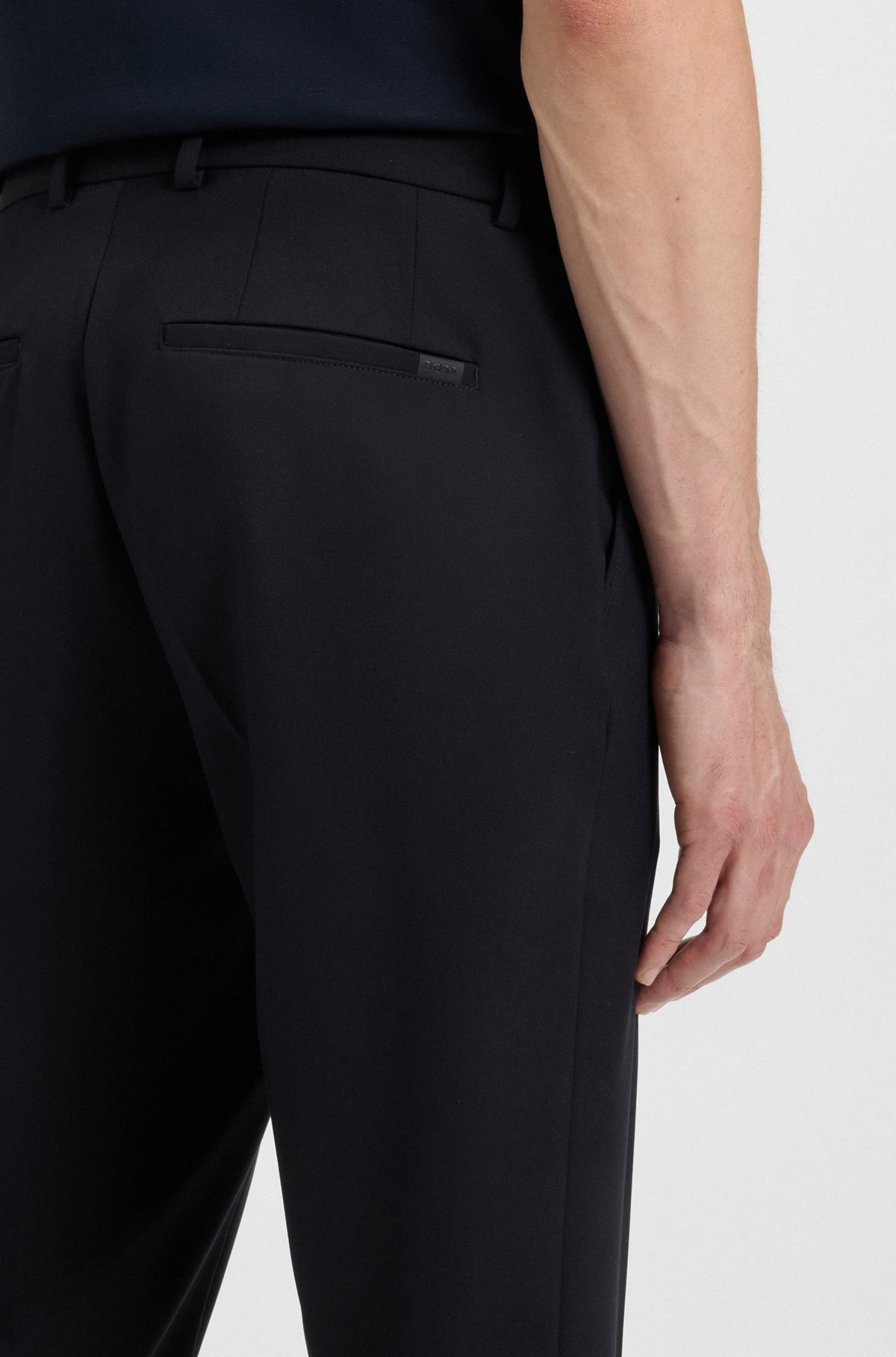 SLIM-FIT SUIT IN MICRO-PATTERNED STRETCH FABRIC - 5