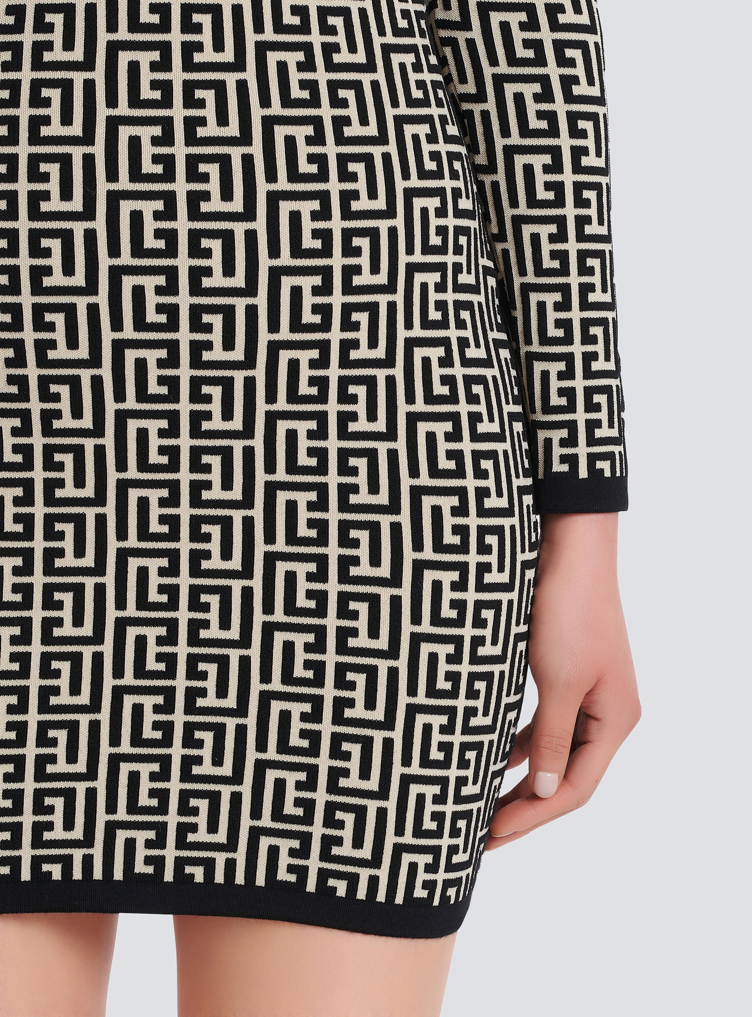 Short bicolor jacquard dress with Balmain monogram - 6
