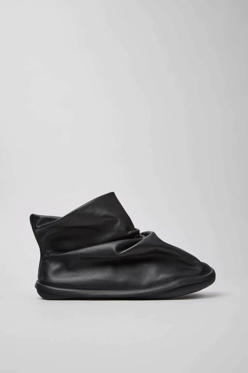 Camper x ISSEY MIYAKE - Peu Form Black Leather Ankle Boots for Men. - 1