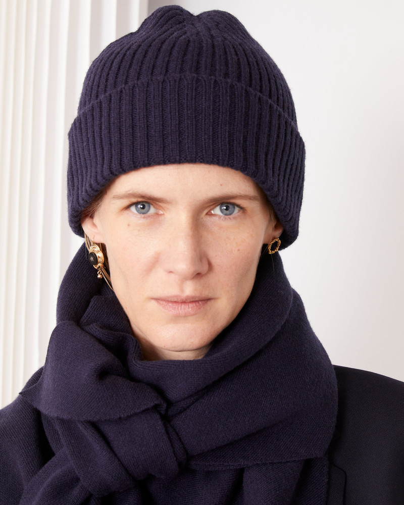 BEANIE 5