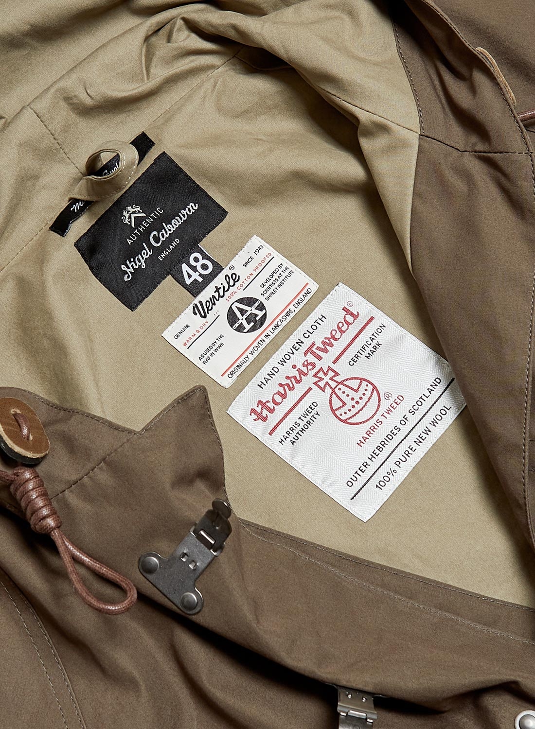 Classic Cameraman in Army Ventile - 12